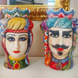 Coppia Teste di Moro con corona e colori mediterranei
