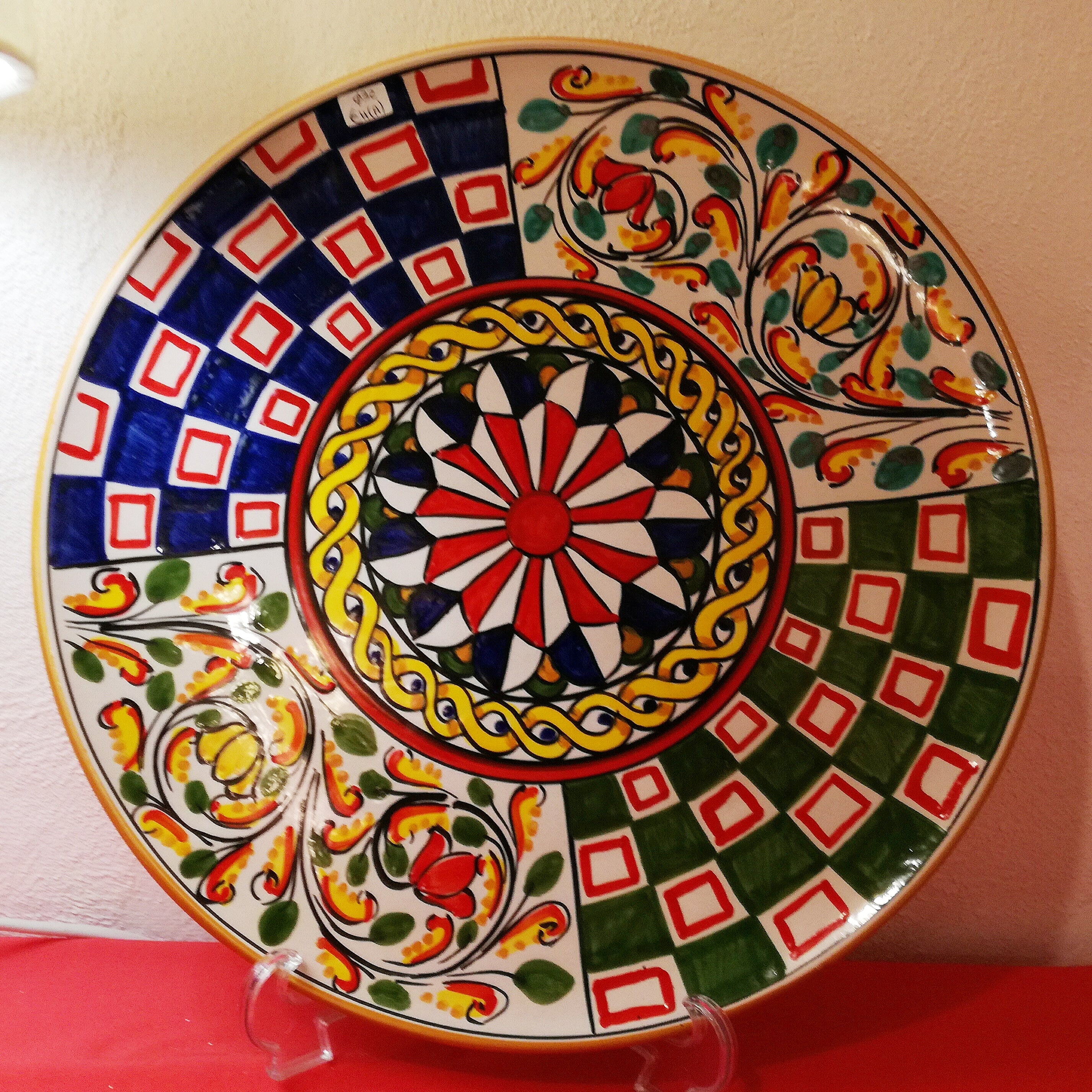 Runder Teller mit sizilianischer Dekoration